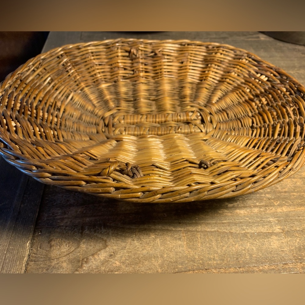Vintage woven oval basket shallow
